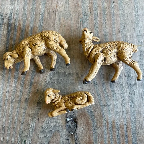 Fontanini Sheep Nativity Replacement Pieces - Picture 1 of 6